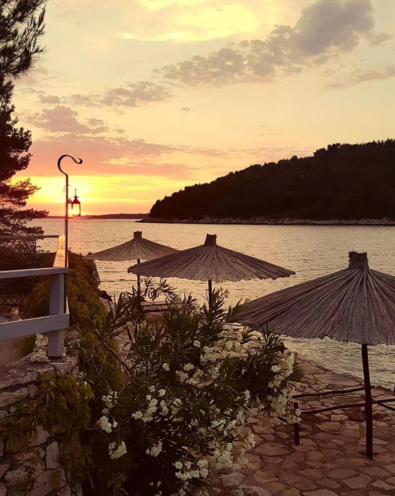 Holiday Home Sunny Side Vela Luka Zewnętrze zdjęcie